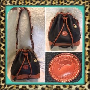 ❌👑✅PRICE FIRM✅Vintage Genuine Leather Dooney & Bourke Bucket Drawstring Bag